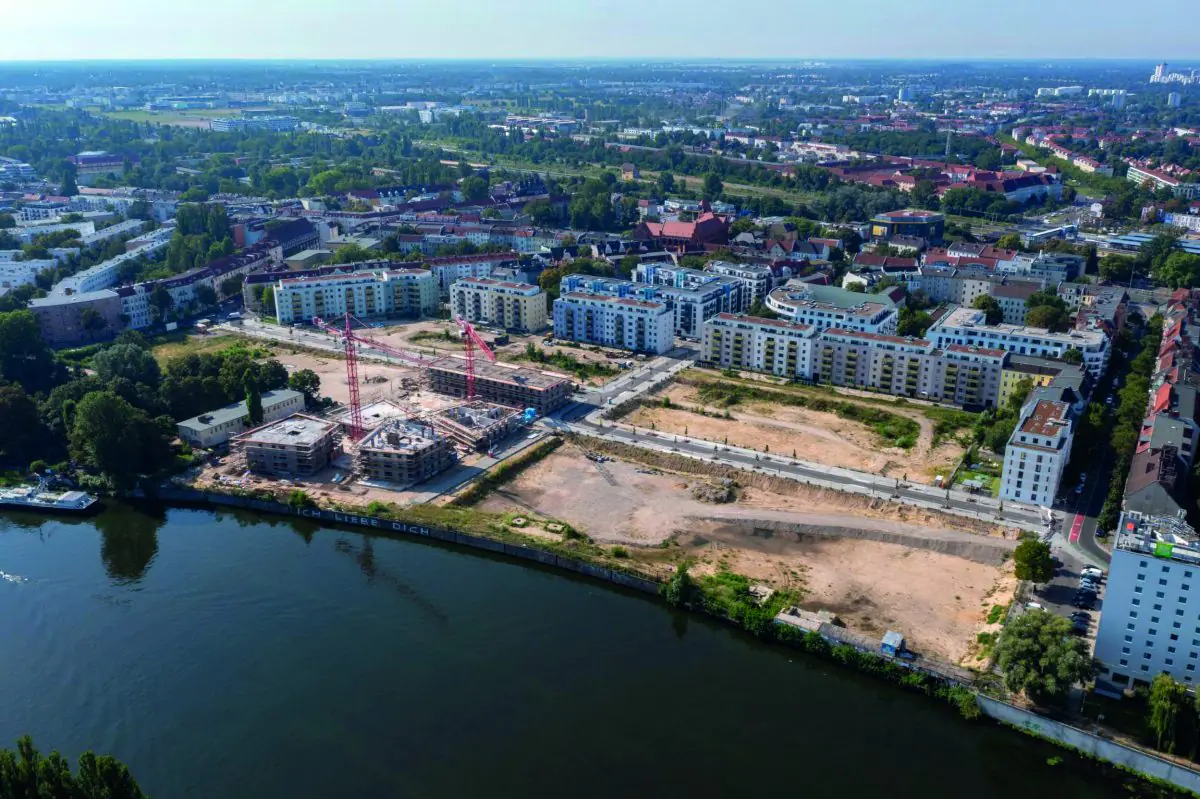 Drohnenaufnahme des Wohnwerks Niederschöneweide in Berlin